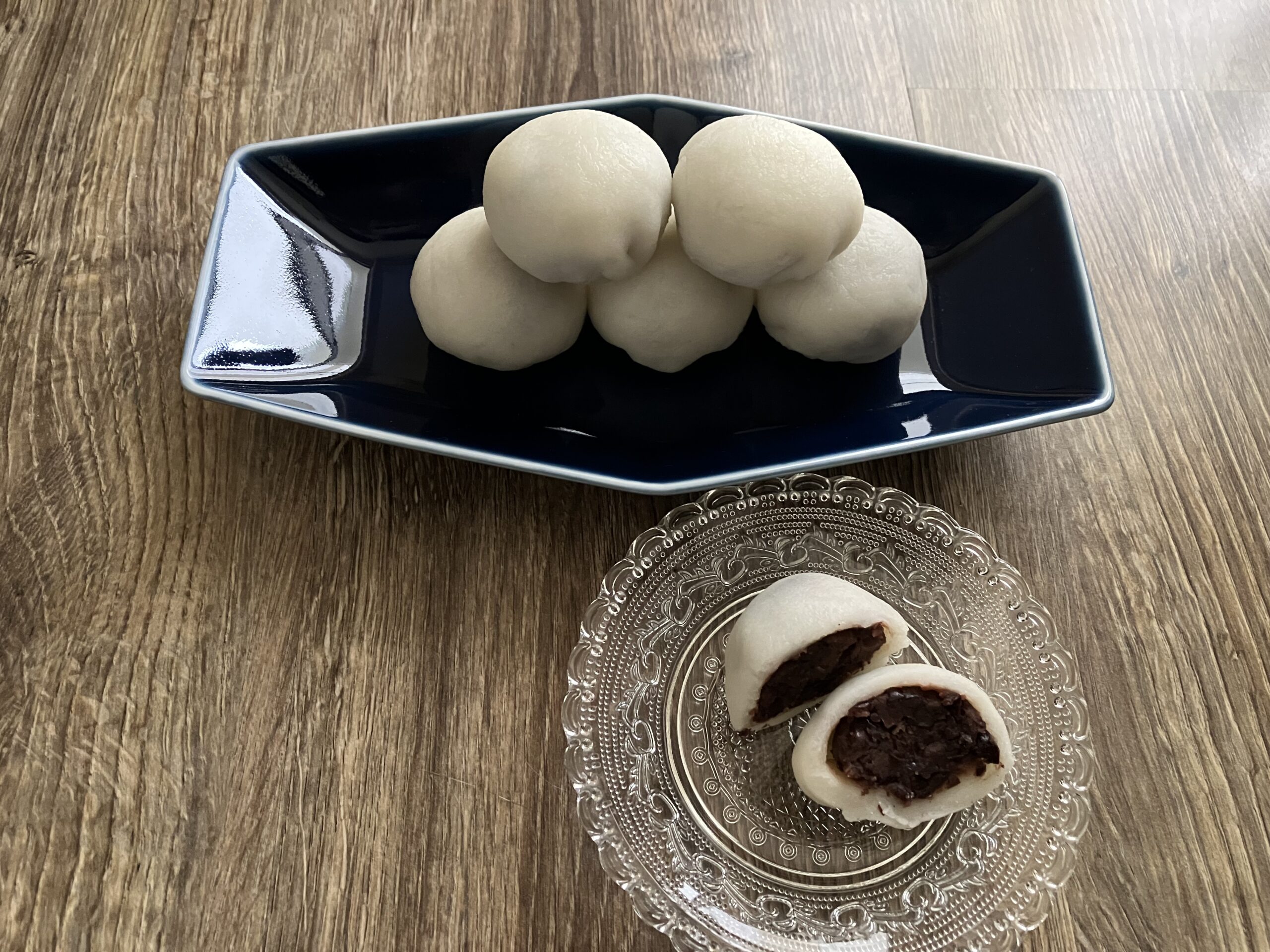 上新粉のおやき（南信地方）Oyaki＝Rice flour mochi wrapped in red bean paste